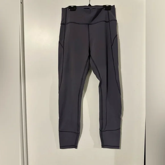Assorted Lululemon leggings - Picture 2 of 5